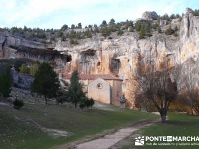 Ermita de San Bartolomé - Senderismo Cañón del Río Lobos - travesia de senderismo; viajar semana